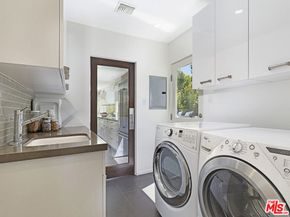 15514 Casiano Court, Los Angeles CA 90077