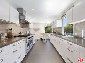 15514 Casiano Court, Los Angeles CA 90077