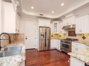 2005 Robinson Street B, Redondo Beach CA 90278