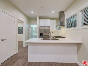 2325 Portland Street, Los Angeles CA 90007