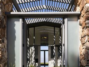 8559 Edwin Drive, Los Angeles CA 90046