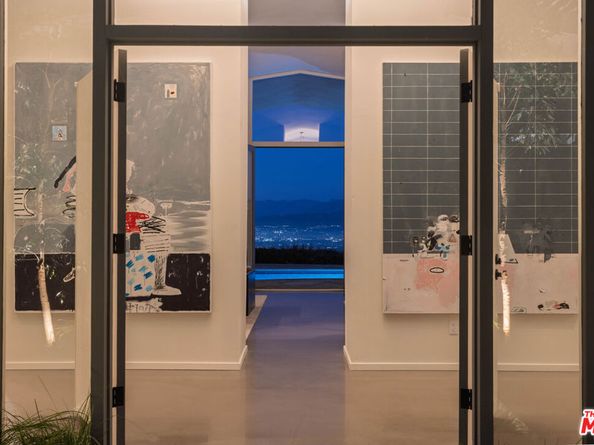 8559 Edwin Drive, Los Angeles CA 90046