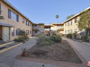 4906 August Street, Los Angeles CA 90008