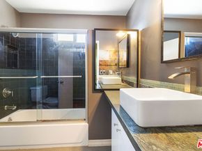 4373 Mcconnell Boulevard, Los Angeles CA 90066