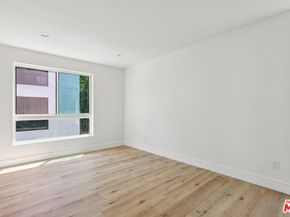 2113 Holly Drive, Los Angeles CA 90068