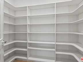 9036 W 24th Street, Los Angeles CA 90034