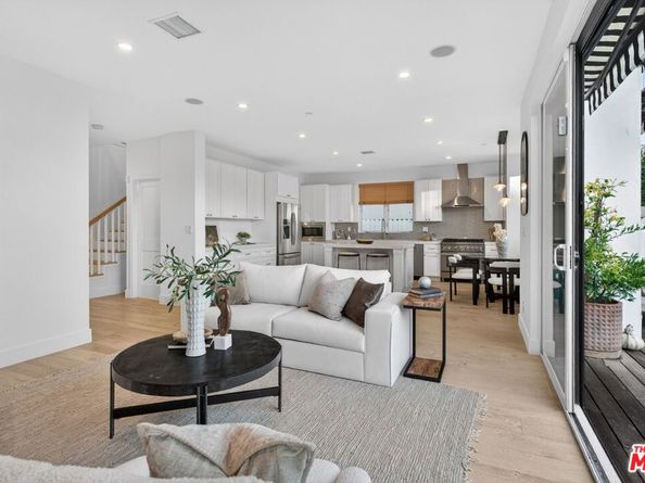 9036 W 24th Street, Los Angeles CA 90034