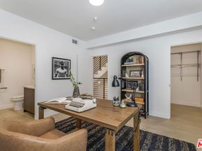 495 N St Andrews Place, Los Angeles CA 90004