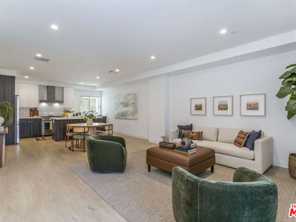 495 N St Andrews Place, Los Angeles CA 90004