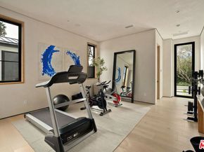 10386 Strathmore Drive, Los Angeles CA 90024