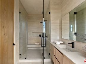 10386 Strathmore Drive, Los Angeles CA 90024