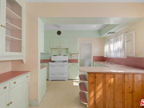 243 Euclid Street, Santa Monica CA 90402