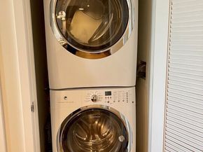 1705 Ocean 412, Santa Monica CA 90401