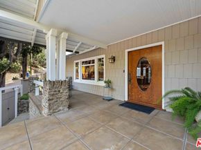 8050 Jovenita Canyon Drive, Los Angeles CA 90046