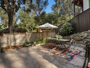 8050 Jovenita Canyon Drive, Los Angeles CA 90046