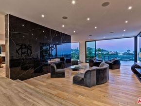 920 Linda Flora Drive, Los Angeles CA 90049