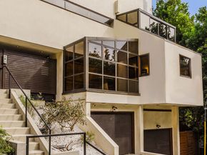 10443 Corfu Lane, Los Angeles CA 90077