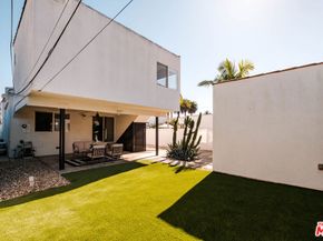 2331 S Cloverdale Avenue, Los Angeles CA 90016