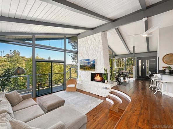 26138 Jesmond Dene Rd, Escondido CA 92026