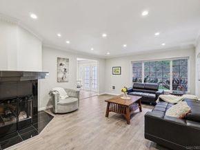 8870 Caminito Primavera, La Jolla CA 92037