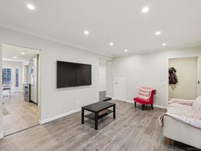 8870 Caminito Primavera, La Jolla CA 92037