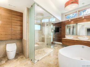 4242 Falcon St, San Diego CA 92103