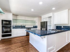 4242 Falcon St, San Diego CA 92103