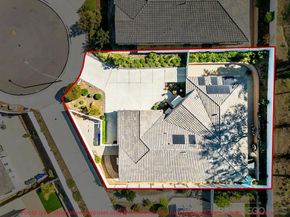 1949 Estancia Pl, Escondido CA 92029