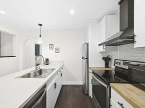13788 Ruette Le Parc D, Del Mar CA 92014