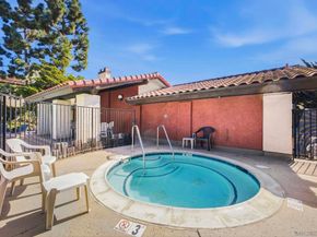 13788 Ruette Le Parc D, Del Mar CA 92014
