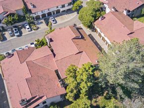 13788 Ruette Le Parc D, Del Mar CA 92014
