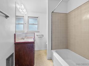 10765 Lupin Way, La Mesa CA 91941