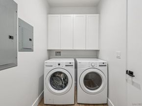 1860 Illion, San Diego CA 92110