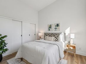 1860 Illion, San Diego CA 92110