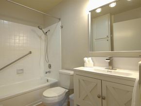 5949 Mildred St 4, San Diego CA 92110