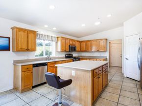 273 Stallion Dr, Oceanside CA 92057