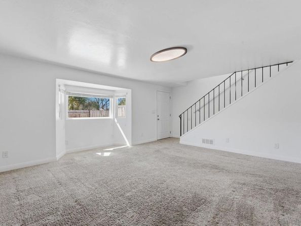 9676 Cypress Vale Dr, Lakeside CA 92040