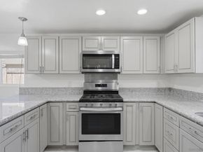 9676 Cypress Vale Dr, Lakeside CA 92040