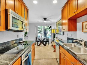 3116 Via Alicante G, La Jolla CA 92037