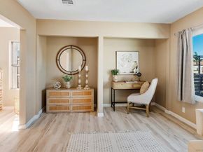 7427 Kamwood St, San Diego CA 92126