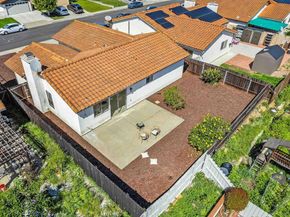 7427 Kamwood St, San Diego CA 92126