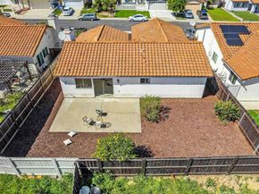 7427 Kamwood St, San Diego CA 92126