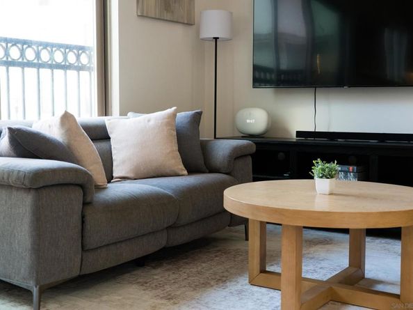 450 J St 4161, San Diego CA 92101