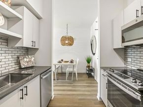 425 W Beech 1607, San Diego CA 92101