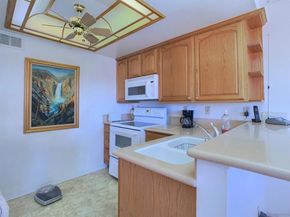 5430 Baltimore Dr 40, La Mesa CA 91942