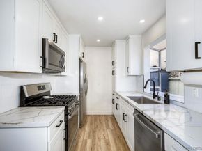 3063 Barnard 1, San Diego CA 92110