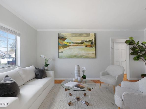 18020 Collins Street, Encino CA 91316