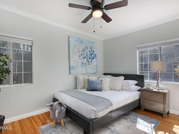 18020 Collins Street, Encino CA 91316