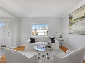 18020 Collins Street, Encino CA 91316