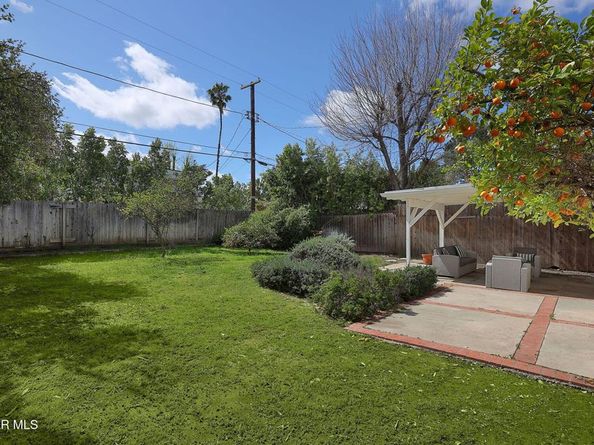 18020 Collins Street, Encino CA 91316